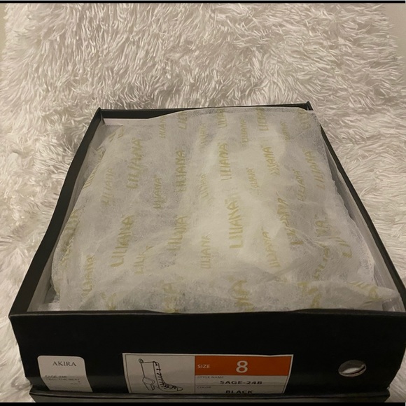 Lace Up Chunky Heel Bootie Size 8 - Picture 3 of 8